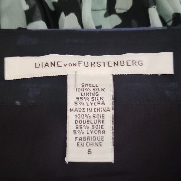 Diane Von Furstenberg Pialla Pleated Dress Size 6 DVF - Picture 14 of 16